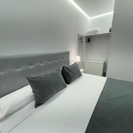 Suara Apartamentos 3 Madrid Exteriör bild