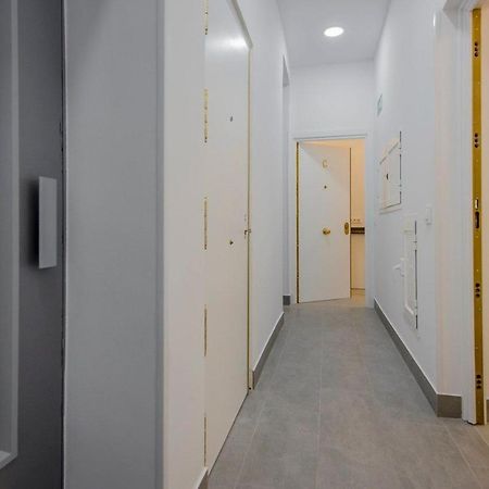 Suara Apartamentos 3 Madrid Exteriör bild